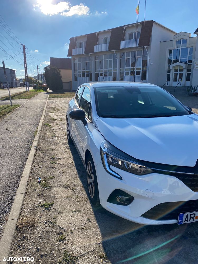 Renault Clio V E-Tech 145 Techno - 3