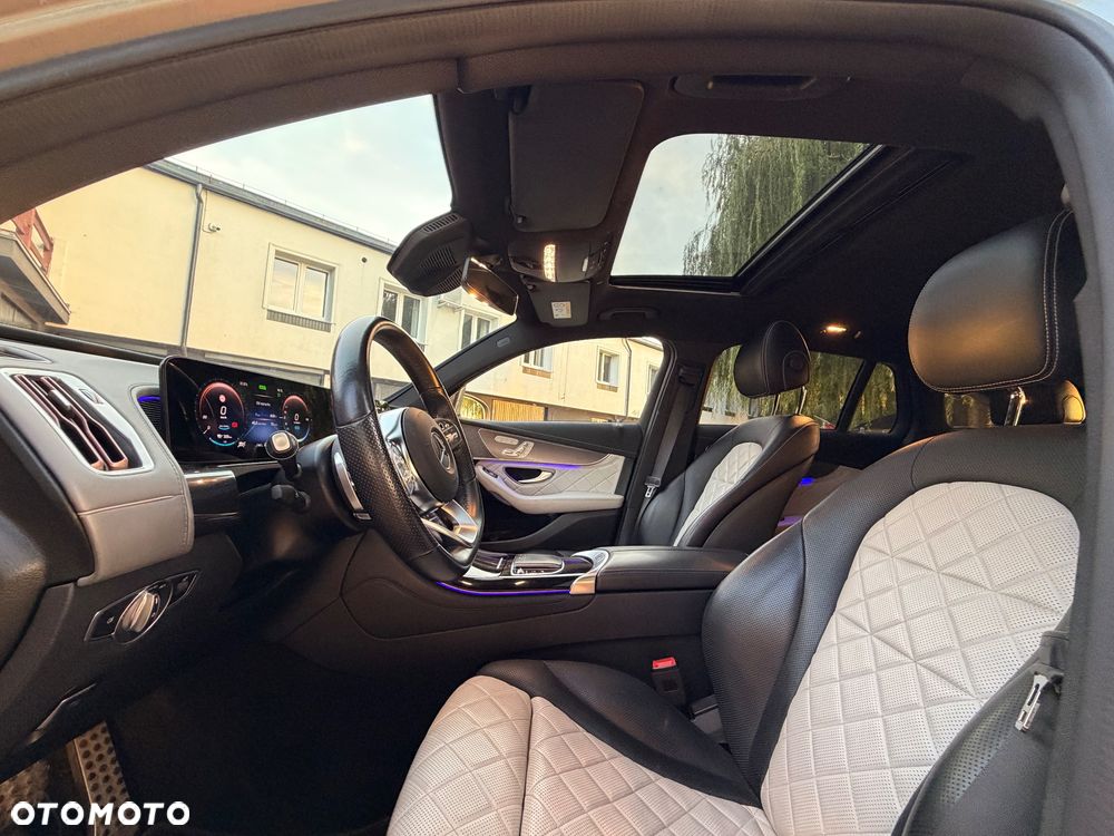 Mercedes-Benz EQC 400 4Matic AMG Line - 11