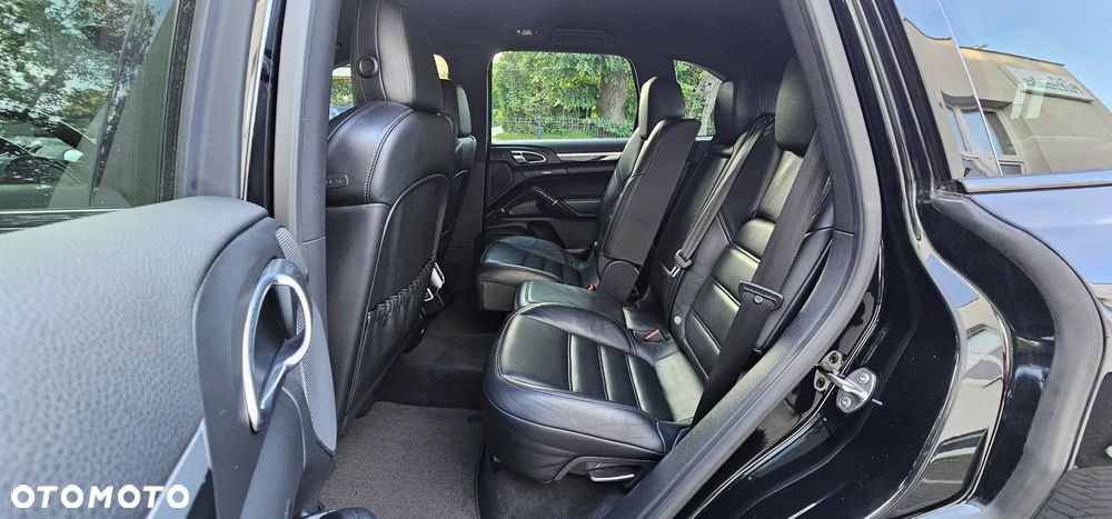 Porsche Cayenne Diesel Platinum Edition - 15