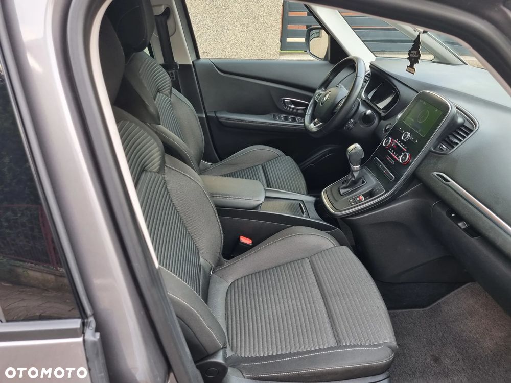 Renault Scenic - 13