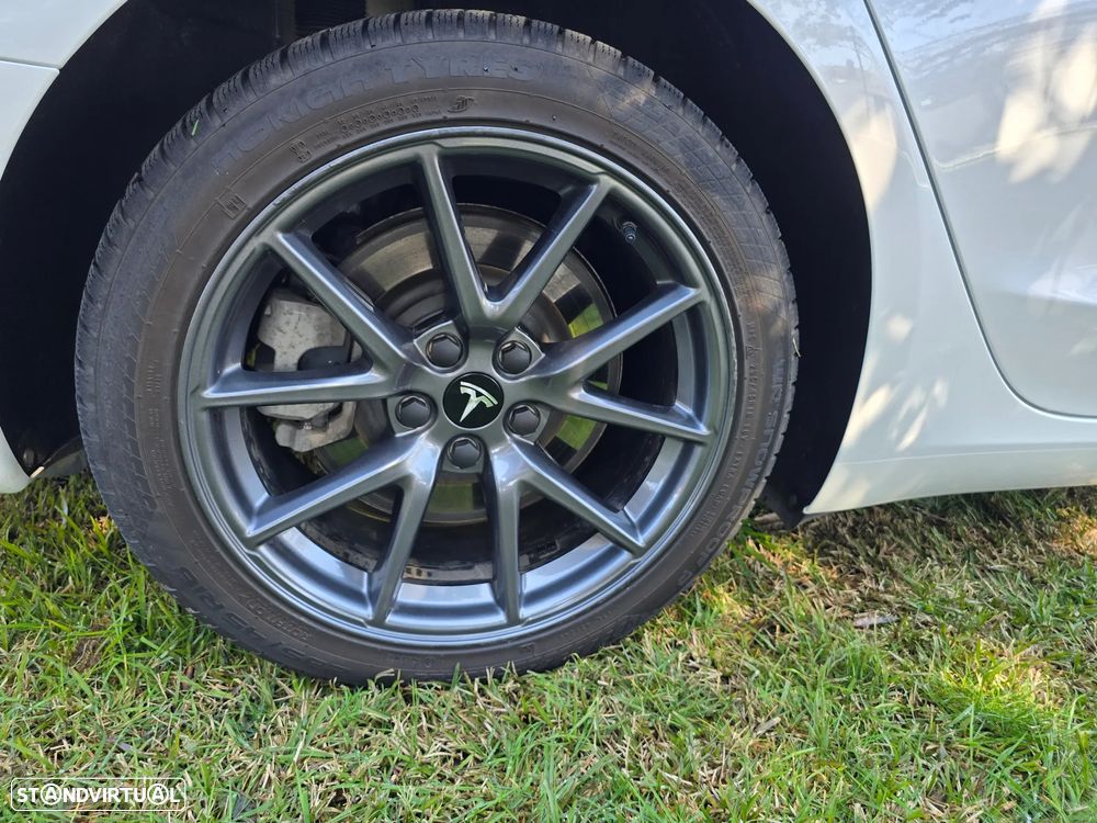 Tesla Model 3 Long Range Tração Integral - 19