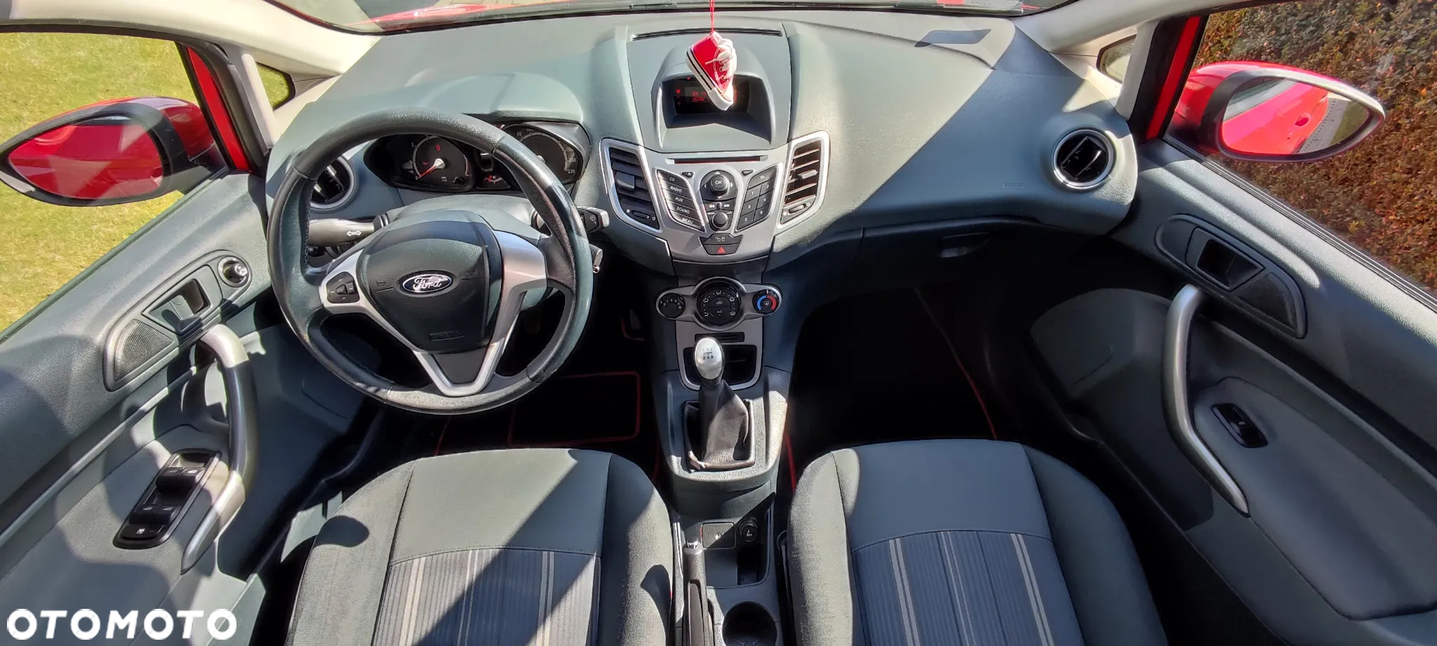 Ford Fiesta - 12