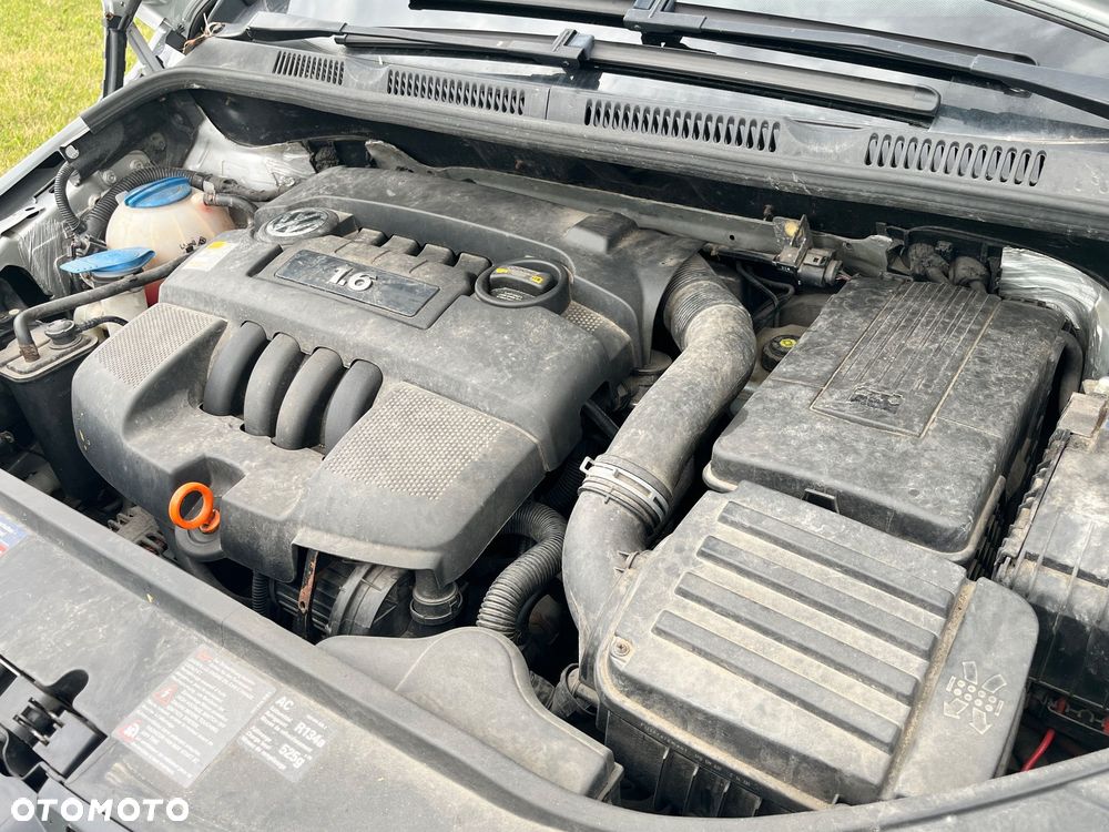Volkswagen Golf Plus 1.6 Goal - 23