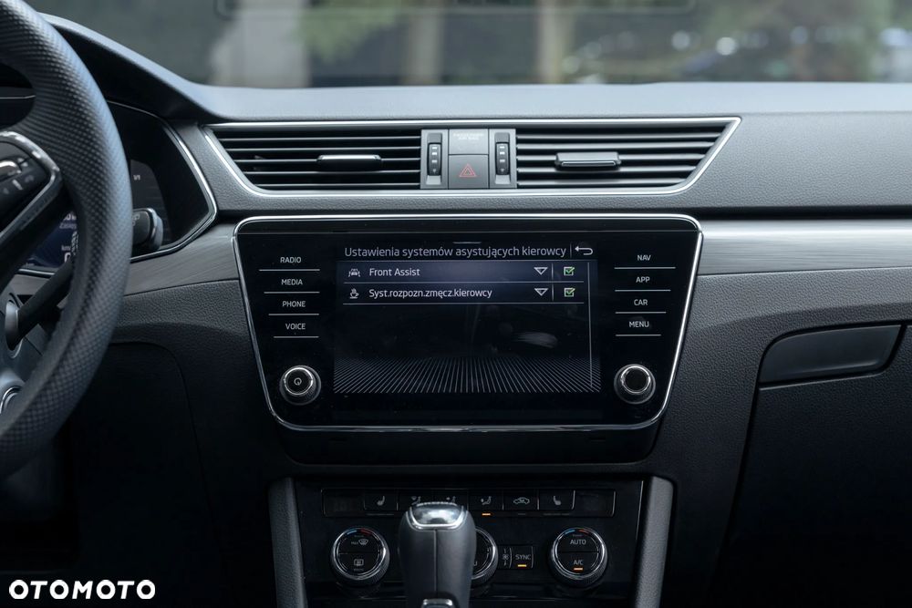 Skoda Superb 2.0 TSI Style DSG - 21