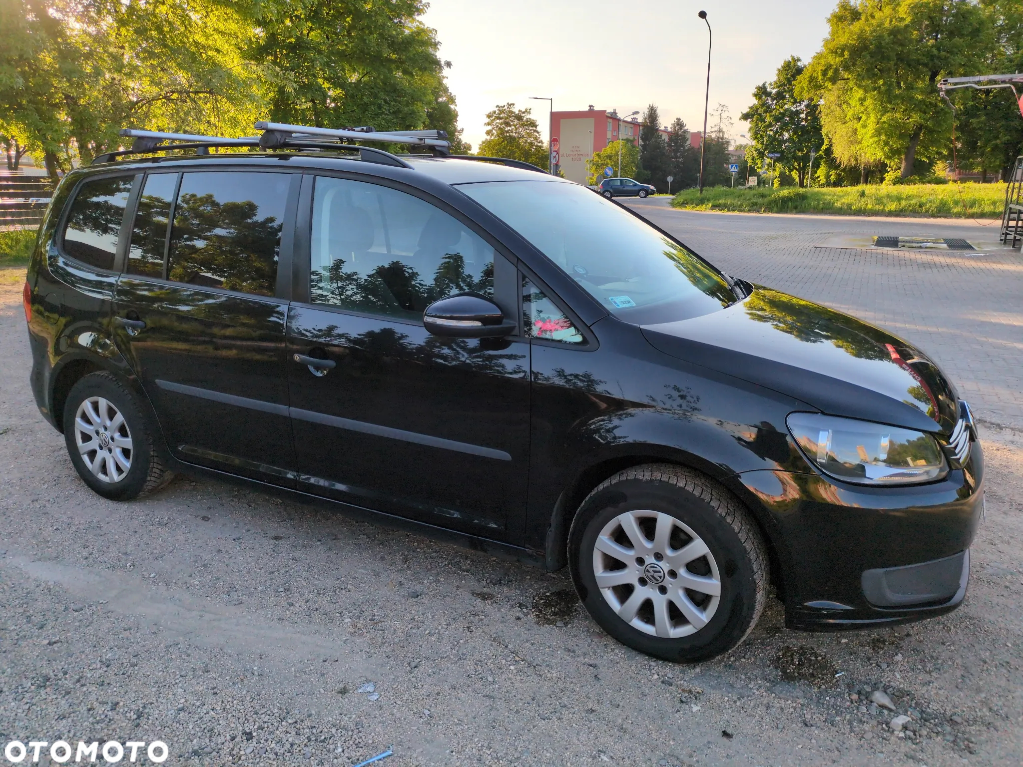 Volkswagen Touran 1.6 TDI DPF Trendline - 3