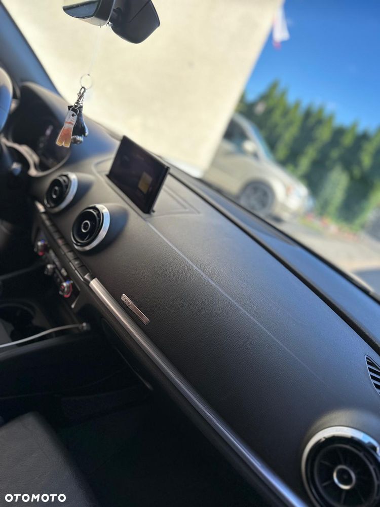 Audi A3 Sportback 2.0 TDI S tronic - 21