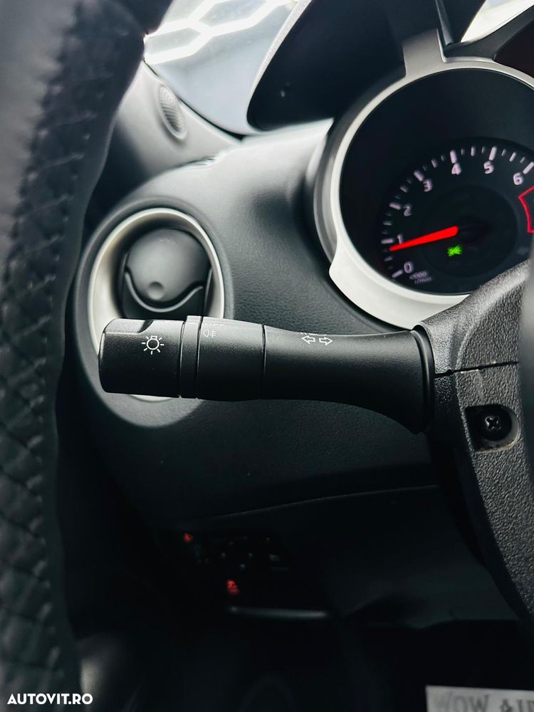 Nissan Juke 1.6 Visia Plus - 26