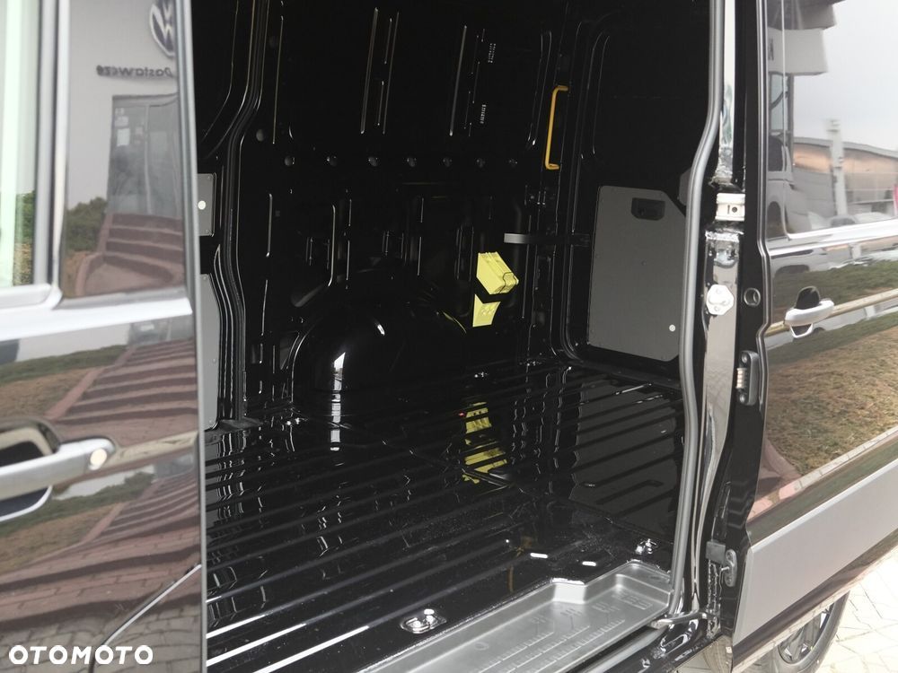 Volkswagen Crafter 35 BiTDI (9,9m3) - 8