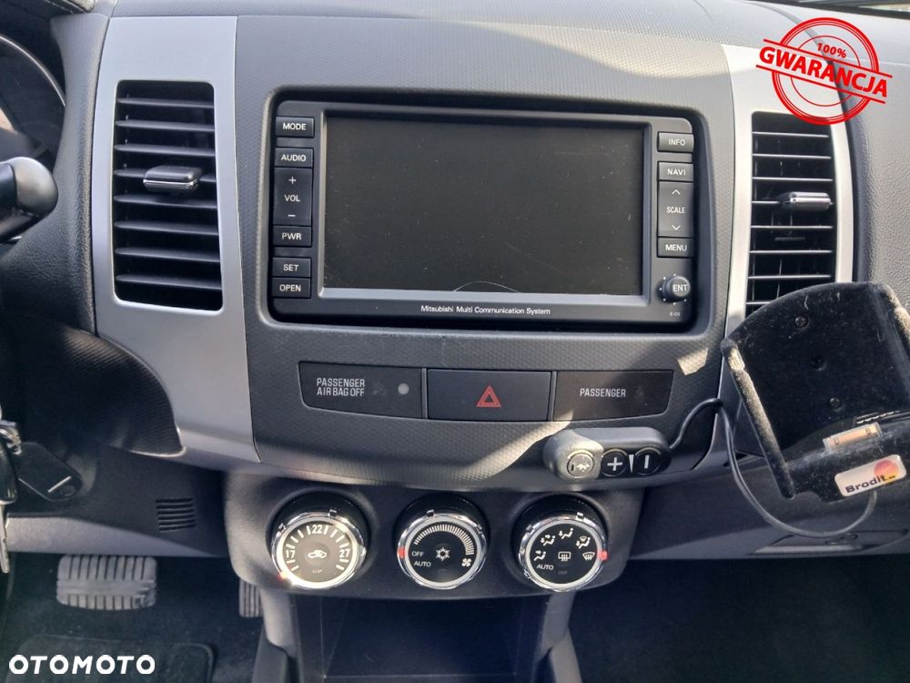 Mitsubishi Outlander 2.0 2WD CVT Invite - 25