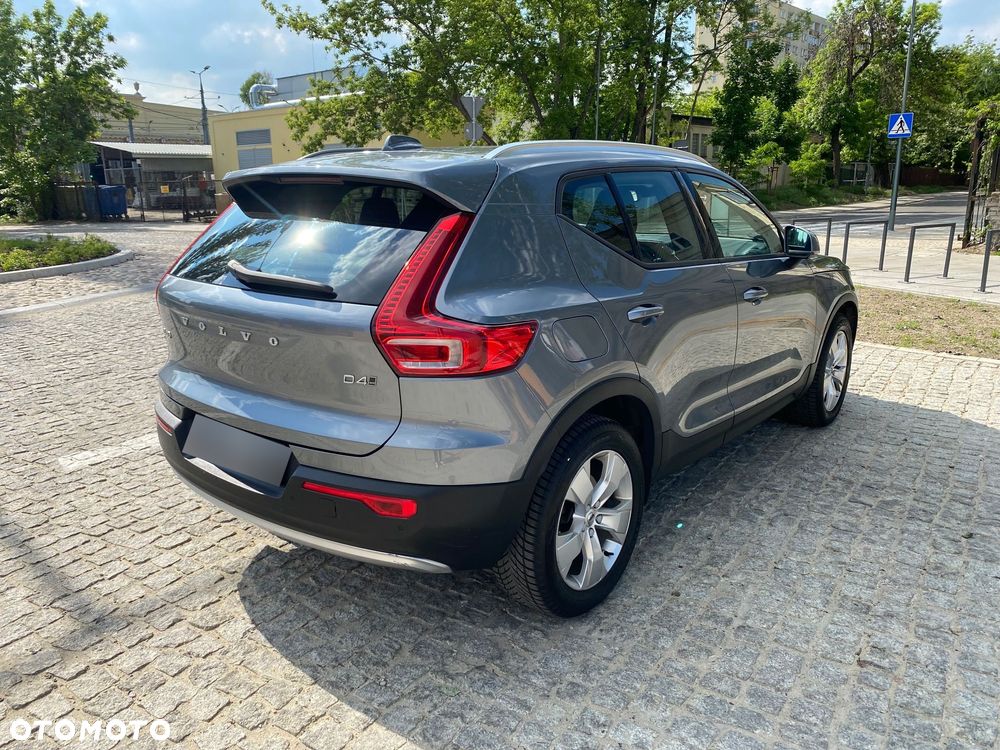 Volvo XC 40 D4 AWD Momentum Pro - 6