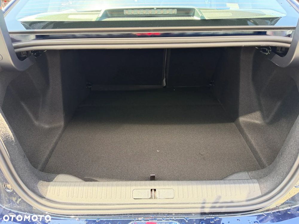 Citroën C4X 1.2 mHEV Plus eDCT6 - 6