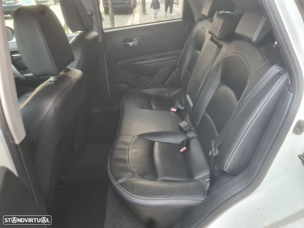 Nissan Qashqai 1.5 dCi Tekna Premium 18 - 27