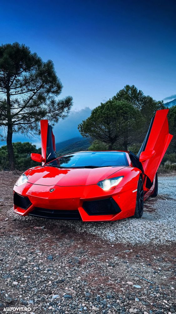 Lamborghini Aventador - 3