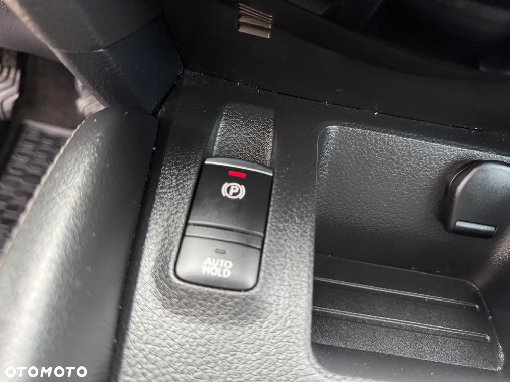 Nissan Qashqai 1.2 DIG-T N-Vision EU6 - 25