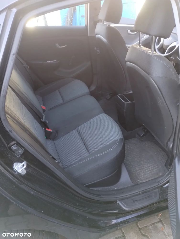 Hyundai i30 1.6 Classic - 8