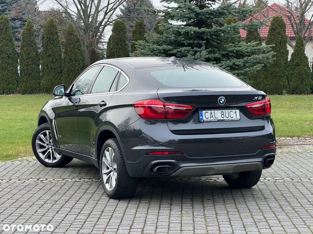 BMW X6 xDrive50i - 10