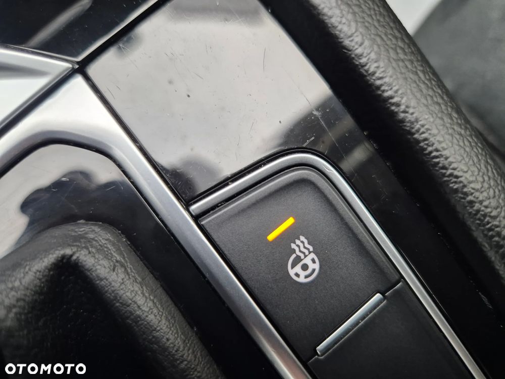 Volkswagen Passat Variant 2.0 TDI SCR 4Motion DSG (BMT) Highline - 24