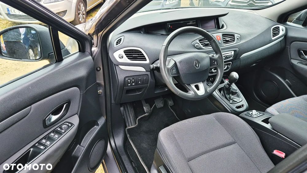 Renault Scenic 1.6 16V 110 TomTom Edition - 26