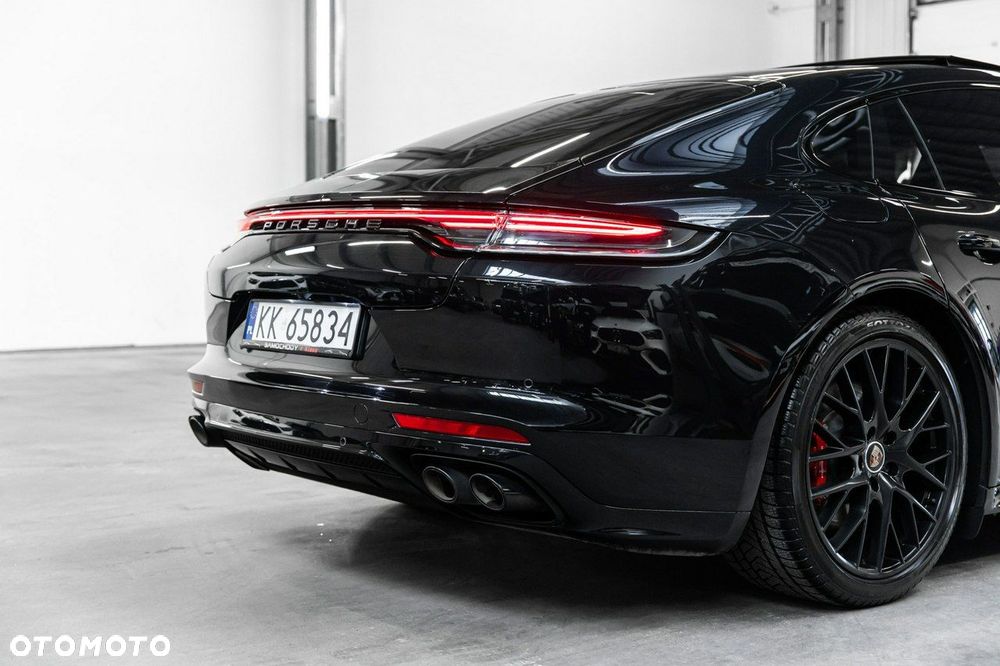 Porsche Panamera - 16