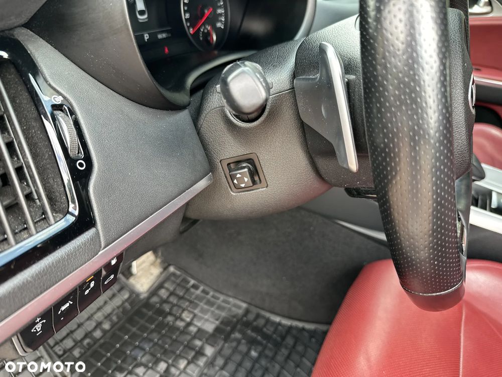 Kia Stinger 2.0 T-GDI GT Line - 20