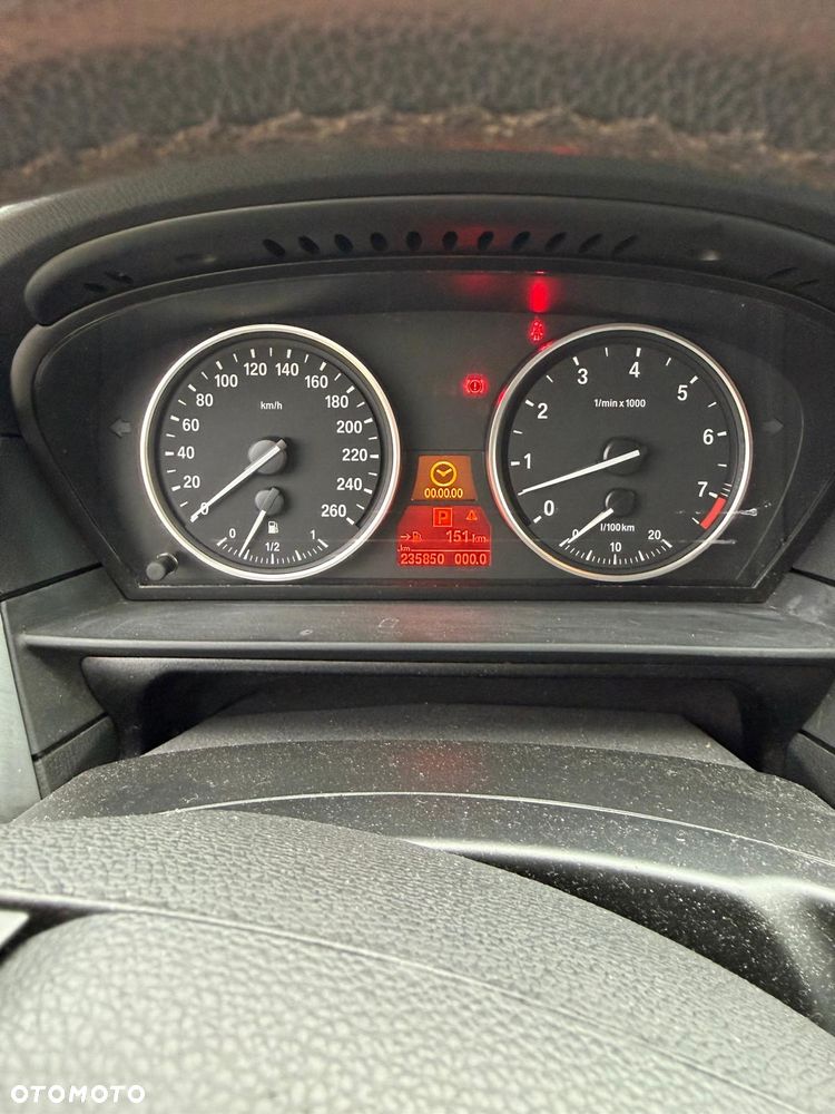 BMW Seria 5 525i - 6