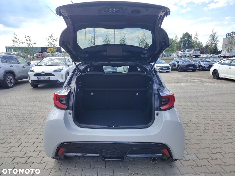 Toyota Yaris - 13
