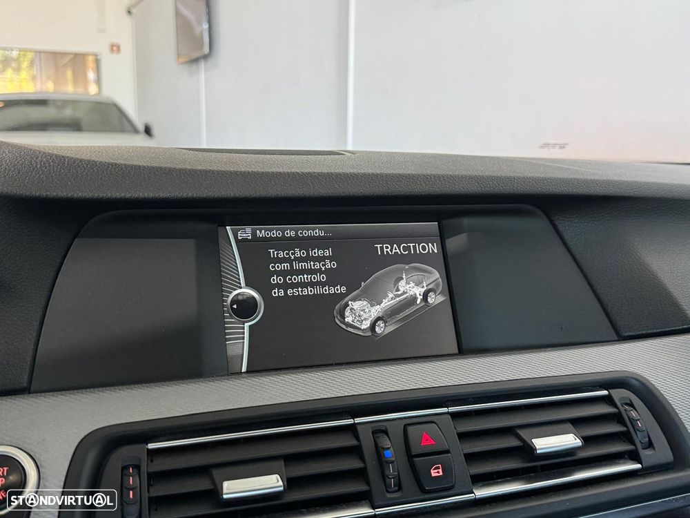 BMW 520 d Pack M - 29
