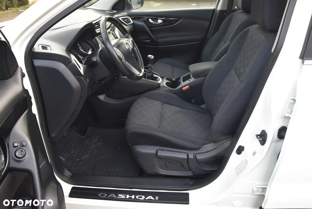 Nissan Qashqai - 23