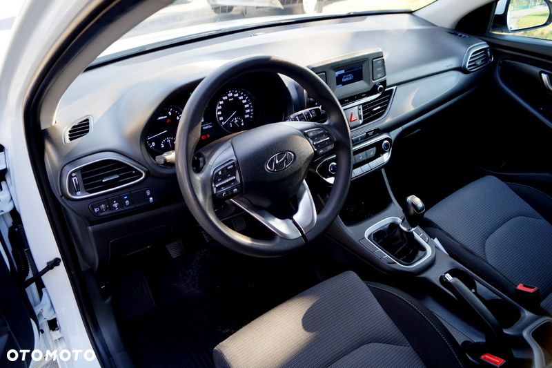 Hyundai i30 - 21