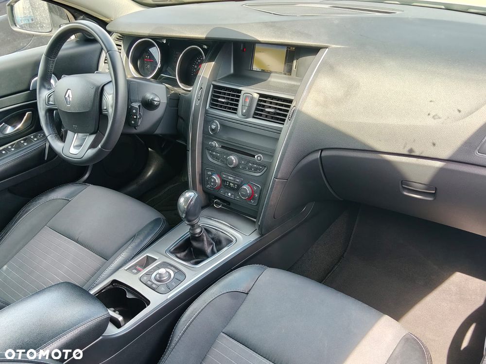 Renault Latitude 2.0 dCi Privilege - 19