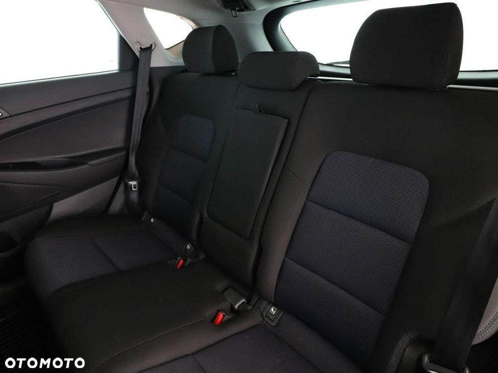 Hyundai Tucson 2.0 CRDi 4WD Automatik Intro Edition - 18