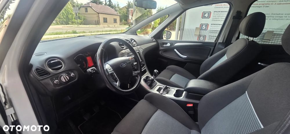 Ford S-Max 2.0 TDCi DPF Business Edition - 32