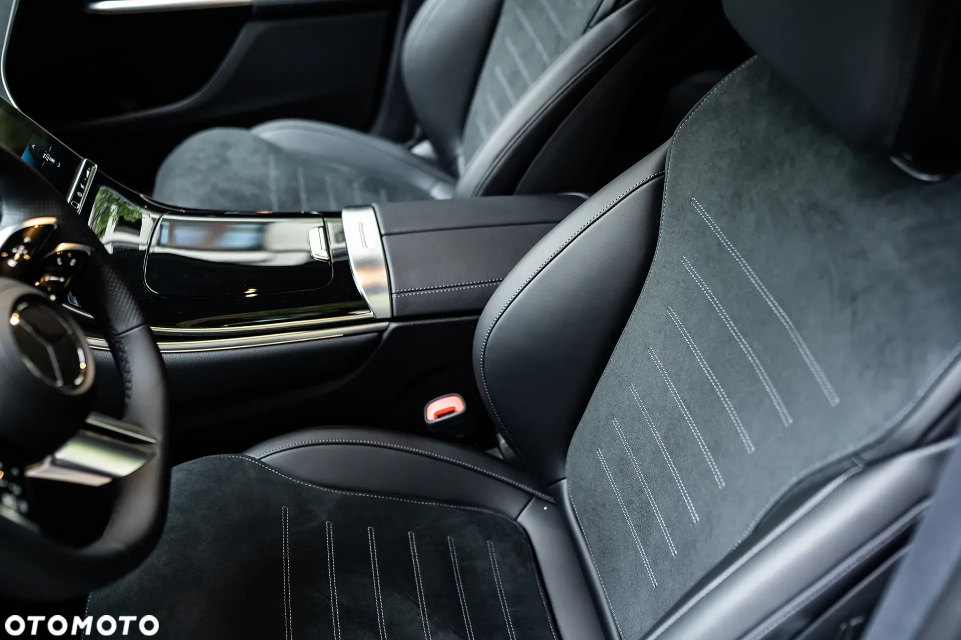 Mercedes-Benz GLC 300 e 4-Matic AMG Line - 36