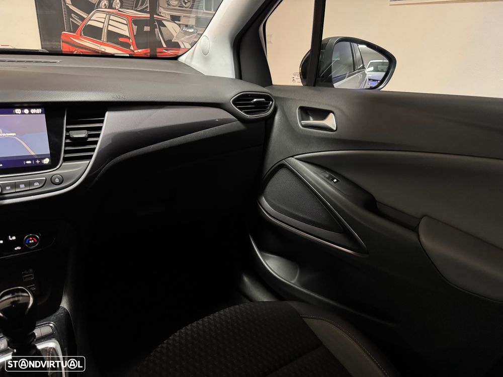 Opel Crossland X 1.2 T Innovation - 10