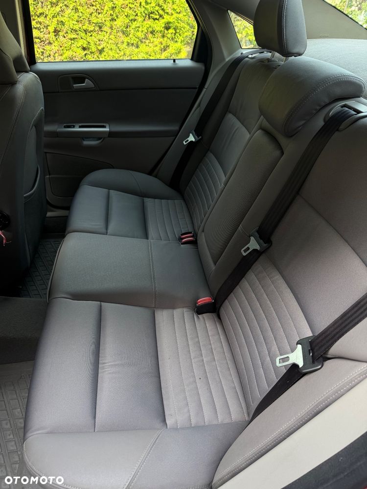 Volvo S40 2.0D Momentum - 11