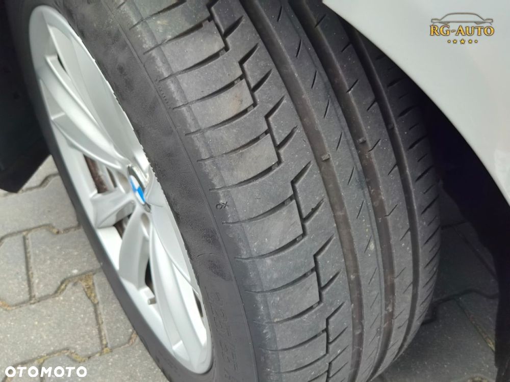 BMW Seria 5 525d xDrive Luxury Line - 30