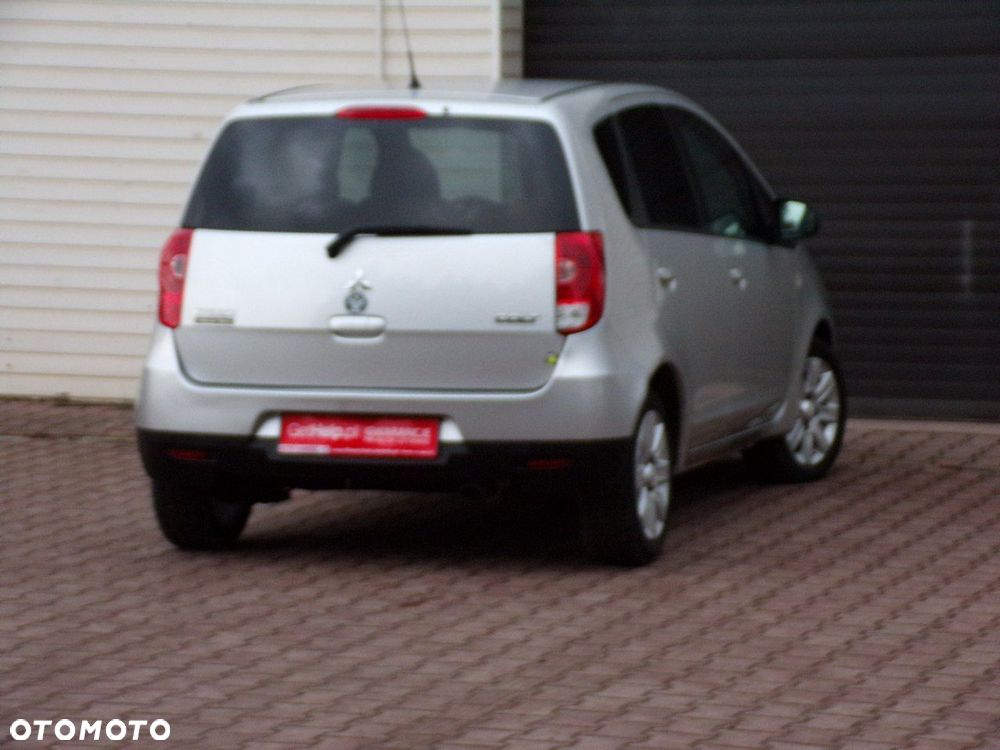 Mitsubishi Colt - 15