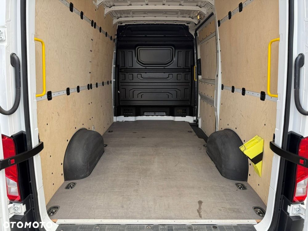 Volkswagen Crafter 35 2.0 BiTDI 177KM - 24