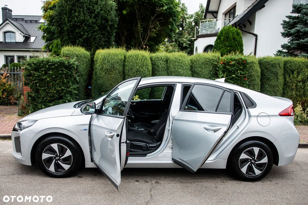 Hyundai IONIQ 1.6 GDI Premium - 15