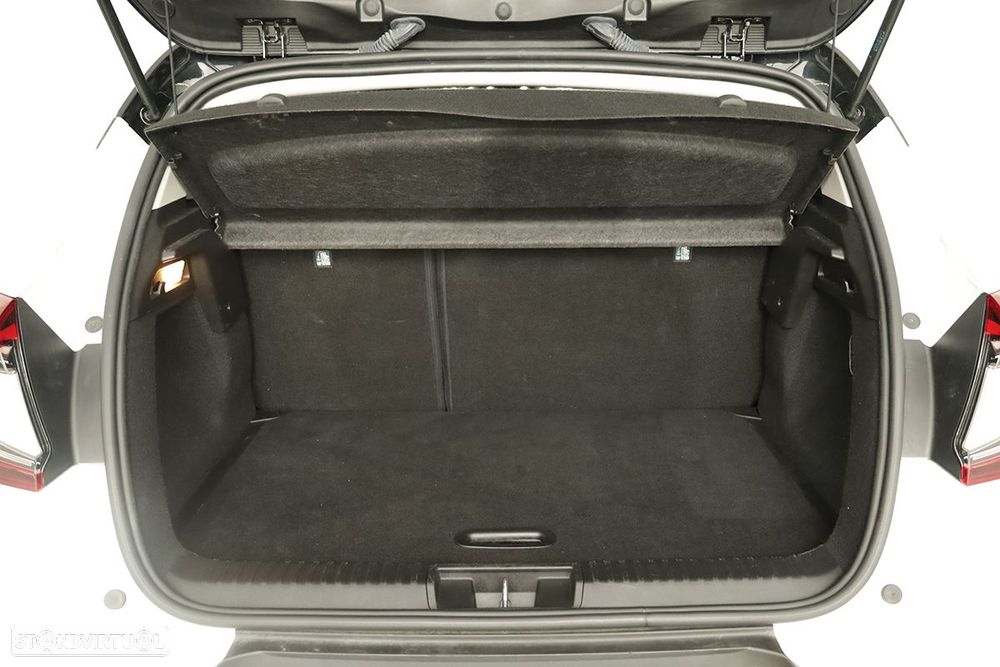 Renault Captur 1.0 TCe Techno Bi-Fuel - 24