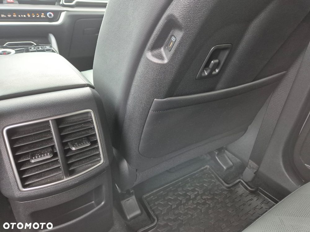 Kia Sportage 1.6 T-GDI HEV Anniversary 2WD - 24