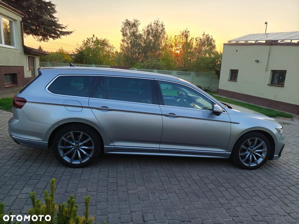 Volkswagen Passat Variant 2.0 TDI SCR DSG 4Motion Elegance - 13