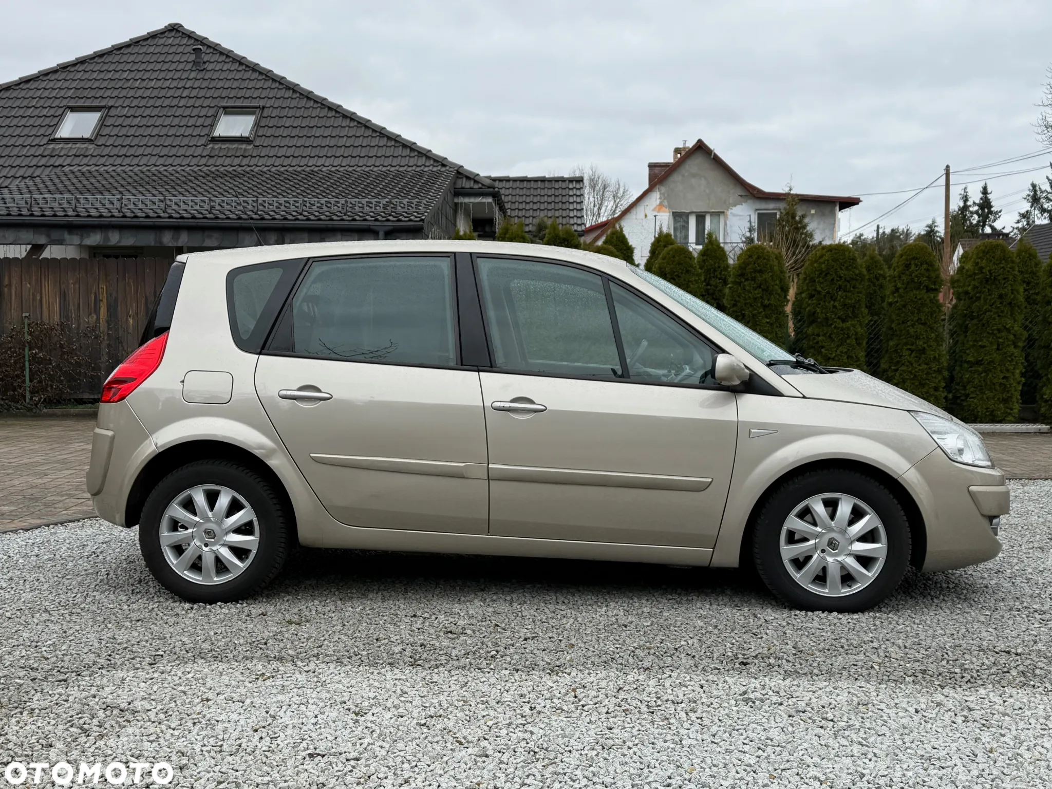Renault Scenic 2.0 16V Dynamique - 3