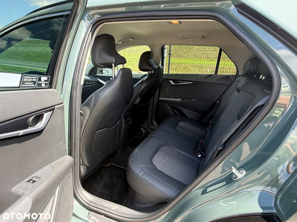 Kia Niro 1.6 GDI Hybrid Business Line - 25