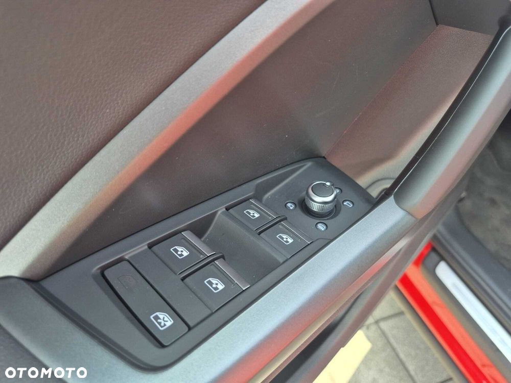 Audi Q3 40 TFSI Quattro S-Line S tronic - 18