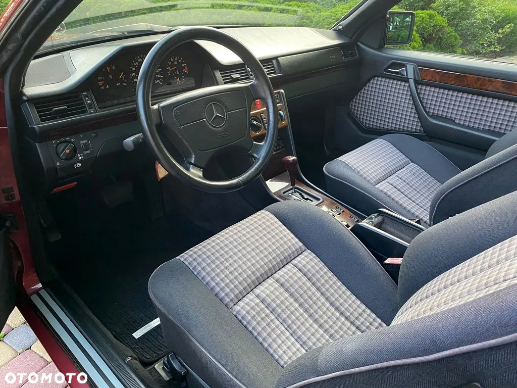 Mercedes-Benz Klasa E - 7