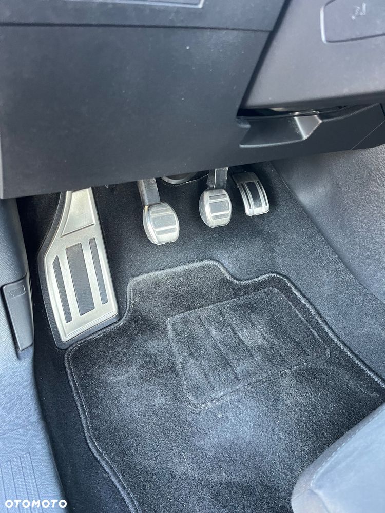 Opel Astra 1.2 Turbo GS Line - 23