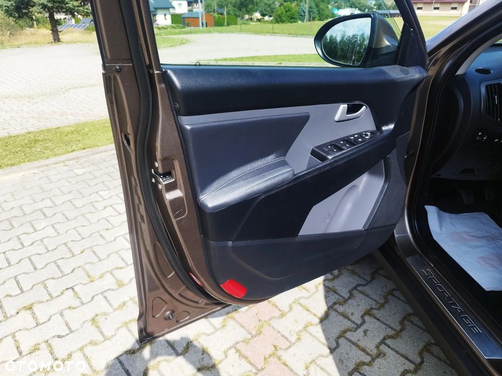 Kia Sportage 2.0 CVVT 2WD Attract - 22