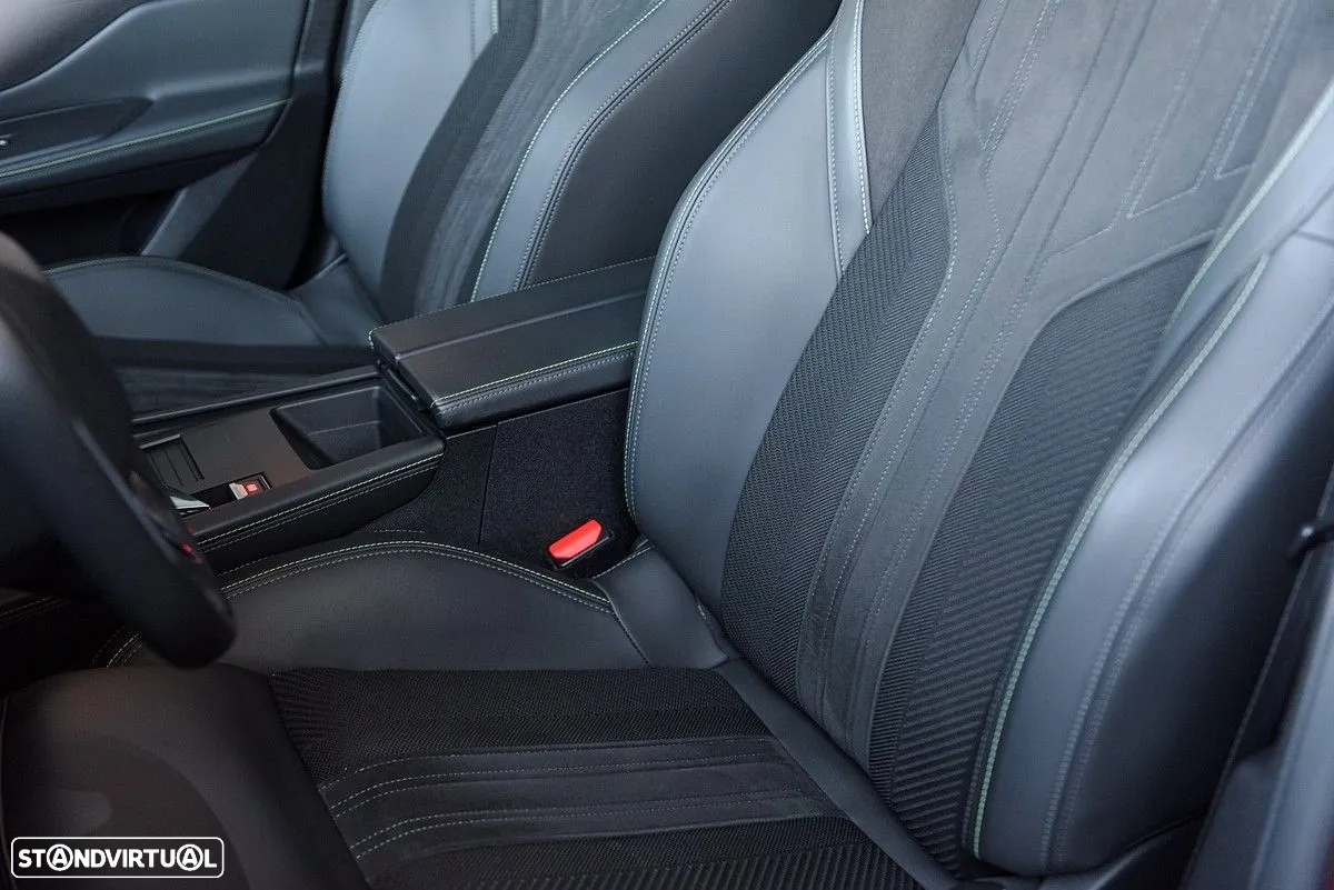Peugeot 308 1.2 PureTech GT Pack EAT8 - 17