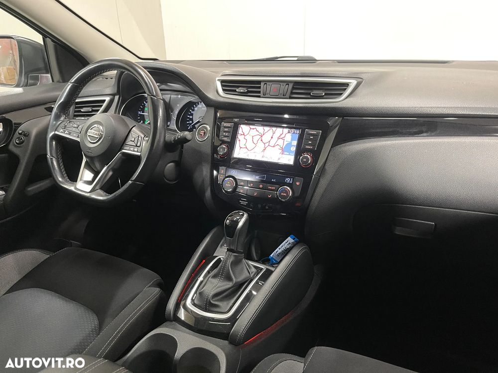 Nissan Qashqai 1.5 DCI DCT N-CONNECTA - 9
